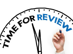 Read more about the article Employee Reviews:  The Right Way and the Wrong Way
